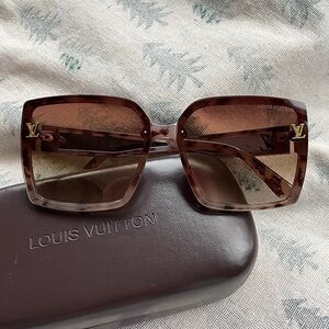 Louis Vuitton Leopard Print Square Frame Glasses